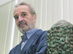 Se le hará un reconocimiento institucional a este destacado profesional del diseño, que tendrá lugar el martes a las 12:00 horas.EFE  /