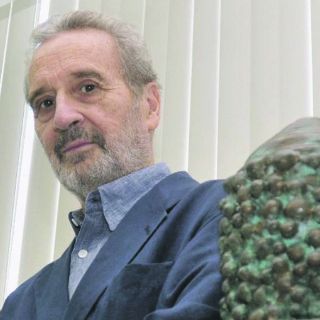 Honores para Vicente Rojo