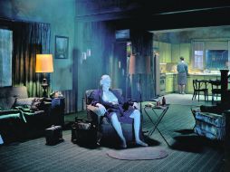 Crewdson se inspira en el ''antes'' y el ''después'' para producir su obra. ESPECIAL  /