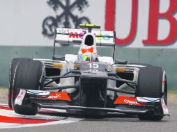 Sergio Pérez salía de la cuarta fila en el GP de China, delante de pilotos como Alonso (actual líder) y de Vettel (actual campeón). AP  /