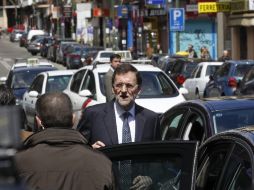 El primer ministro español, Mariano Rajoy, visitó la clínica donde está internado el rey. REUTERS  /