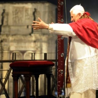 Benedicto XVI pide rezar por él en el séptimo aniversario de su elección