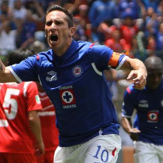 Cruz Azul se mete a la pelea por calificar