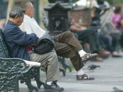 El cáncer cerebral suele presentarse en personas de la tercera edad, sin embargo puede darse también entre jóvenes y niños. ARCHIVO  /