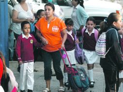 Más de un millón de alumnos de todos los niveles regresan hoy a clases en la ZMG.  /