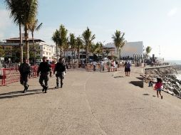 Los agentes de seguridad mantienen vigilados tanto las sedes de las reuniones como los atractivos turísticos de la ciudad.  /