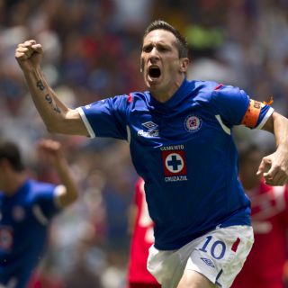 Giménez lleva a Cruz Azul a la antesala de la Liguilla
