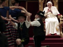 El Papa Benedicto celebra 85 años de edad; reconoció que afronta el último tramo de su vida. EFE  /