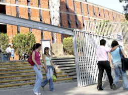 El titular de Control Escolar señaló que los trámites para quienes ingresan a clases en agosto terminaron en febrero. ARCHIVO  /