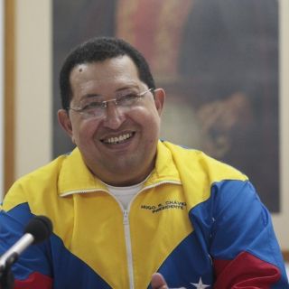 Hugo Chávez apoya la expropiación de YPF