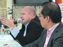 Enrique Alfaro presentó su propuesta sobre seguridad en la Avenida 5 de Febrero. ESPECIAL  /