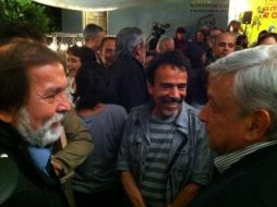 López Obrador en compañía de Epigmenio Ibarra y Damián Alcazar. Foto tomada de @CoordAMLO. ESPECIAL  /