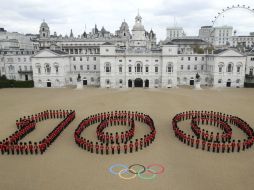 La ciudad dio pistoletazo de salida a la cuenta atrás de 100 días para la justa veraniega. AFP  /