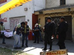 El cuerpo fue llevado a la Morgue de la ZMG para aplicarle la  la necropsia de ley.  /