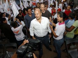 A su recorrido en la colonia zapopana de la Mesa Colorada asistieron alrededor de 250 personas.  /