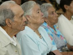 Uno de los requisitos para obtener la credencial es tener más de 60 años y radicar en Tlaquepaque. ARCHIVO  /