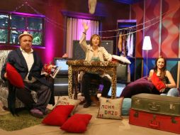 ''El bestiario político del Almohadazo'' de los periodistas Fernanda Tapia y José Luis Guzman. EL UNIVERSAL  /