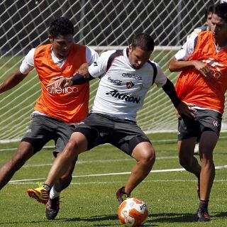 Poncho González substituiría a Santana en Atlas