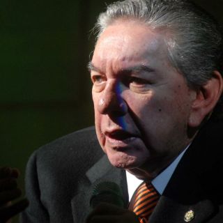 Lamenta Marco Antonio Muñiz que nuevos cantantes pierdan valores