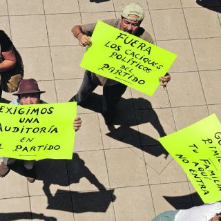 Priistas piden salida de Rafael González Pimienta