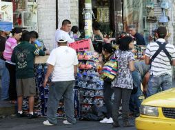 El operativo contra el ambulantaje también se llevará a cabo en las zonas de Medrano y el corredor de Avenida Chapultepec. ARCHIVO  /