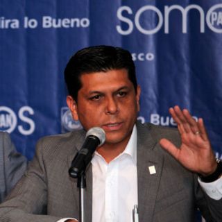 Gustavo Macías se presentará ante el juez y pedirá fianza