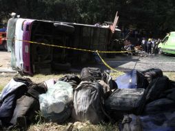 El autobús de los estudiantes se impactó contra un tractocamión. ARCHIVO  /