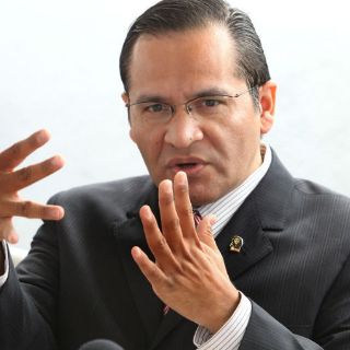 Almaguer, expectante porque se oficialice su presidencia en el PRI