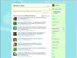 Un retweet alimenta la ilusión de cercanía entre los seguidores y sus famosos. ARCHIVO  /