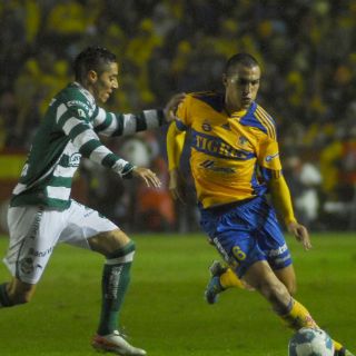 Santos quiere recuperar el liderato ante Tigres