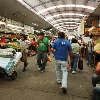 Comerciantes llaman a una ''curación urgente'' del Mercado de Abastos