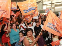 El sábado Enrique Alfaro visitará el municipio de Chapala en donde explicará su propuesta para la recuperación del lago. ARCHIVO  /