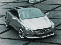 Formas sinuosas acaparan la carrocería de este auto.  /