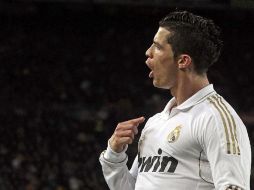 Cristiano Ronaldo celebra el segundo tanto de los merengues. EFE  /