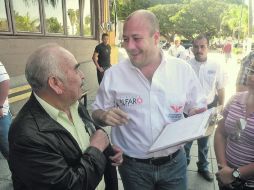 Enrique Alfaro estuvo  reiteró su rechazo a la construcción de un segundo acueducto.ESPECIAL  /