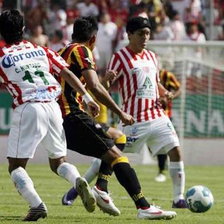 León enfrenta a Correcaminos