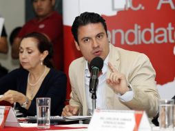 Sandoval Díaz entregó de manera simbólica los reconocimientos a 10 militantes, de 180, por el trabajo de la estructura electoral.  /