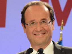 El candidato socialista a la presidencia de Francia, Hollande, logró un 28.63 por ciento sobre 27.18  por ciento de Sarkozy. EFE  /