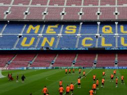 Los jugadores del Chelsea durante una sesión de entrenamiento en el Camp Nou. AFP  /