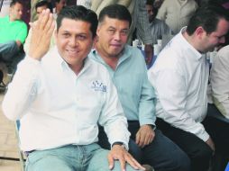 El ex diputado local por el PAN, Gustavo Macías, durante un desayuno en Tala con simpatizantes albiazules.  /