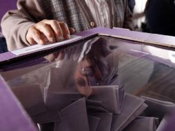 Los cambios en la normatividad electoral y estudios hechos por el IFE arrojan nuevas formas de votar. ARCHIVO  /