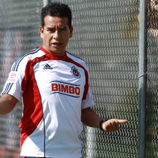 Tiempo de cambios en Chivas, reconoce Coyote