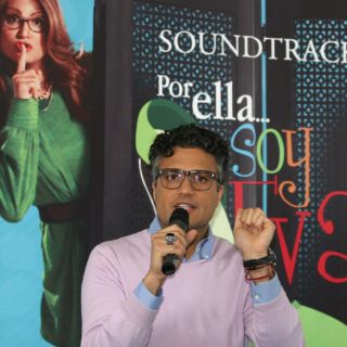 Jaime Camil presenta su disco ''Por ella... Soy Eva''
