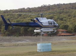 En la imagen el helicóptero Fénix de la UEPCBJ, el cual almacena 500 litros de agua.  /