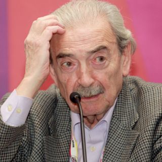 En poesía, el tema es lo de menos: Juan Gelman