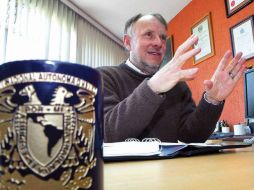 Arturo Mancheca, presidente de la AMC, propone programa de jubilación. EL UNIVERSAL  /