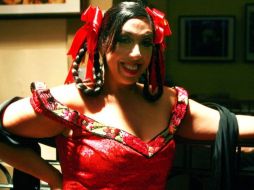 Regina Orozco deleitó con canciones románticas y populares conocidas por el auditorio. ARCHIVO  /