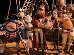 El pirata con gota, el pirata albino, el capitán pirata y su pájaro Polly, el pirata con bufanda y el pirata curvo. EFE  /