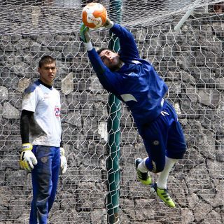 Corona anticipa un buen Clásico