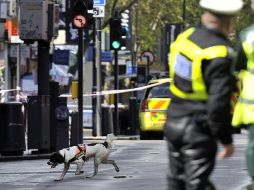 La Policía investiga en el área de Thottenham Court Road, cerca del Museo Británico. EFE  /